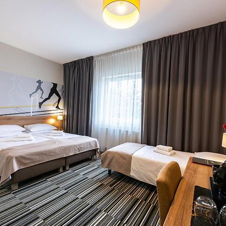 Hotel Maraton Szamotuly Luaran gambar