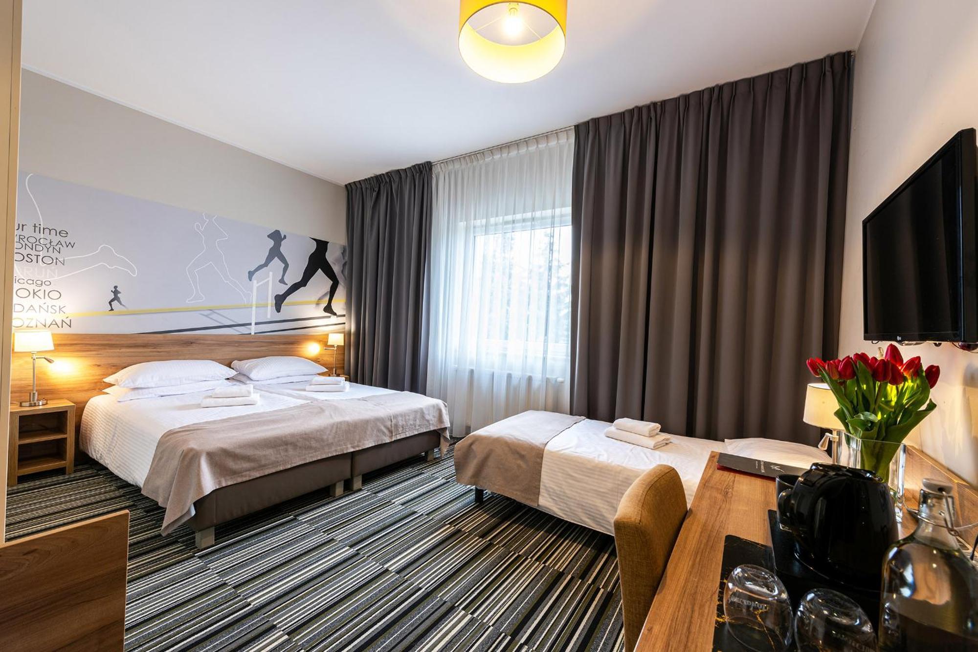 Hotel Maraton Szamotuly Luaran gambar