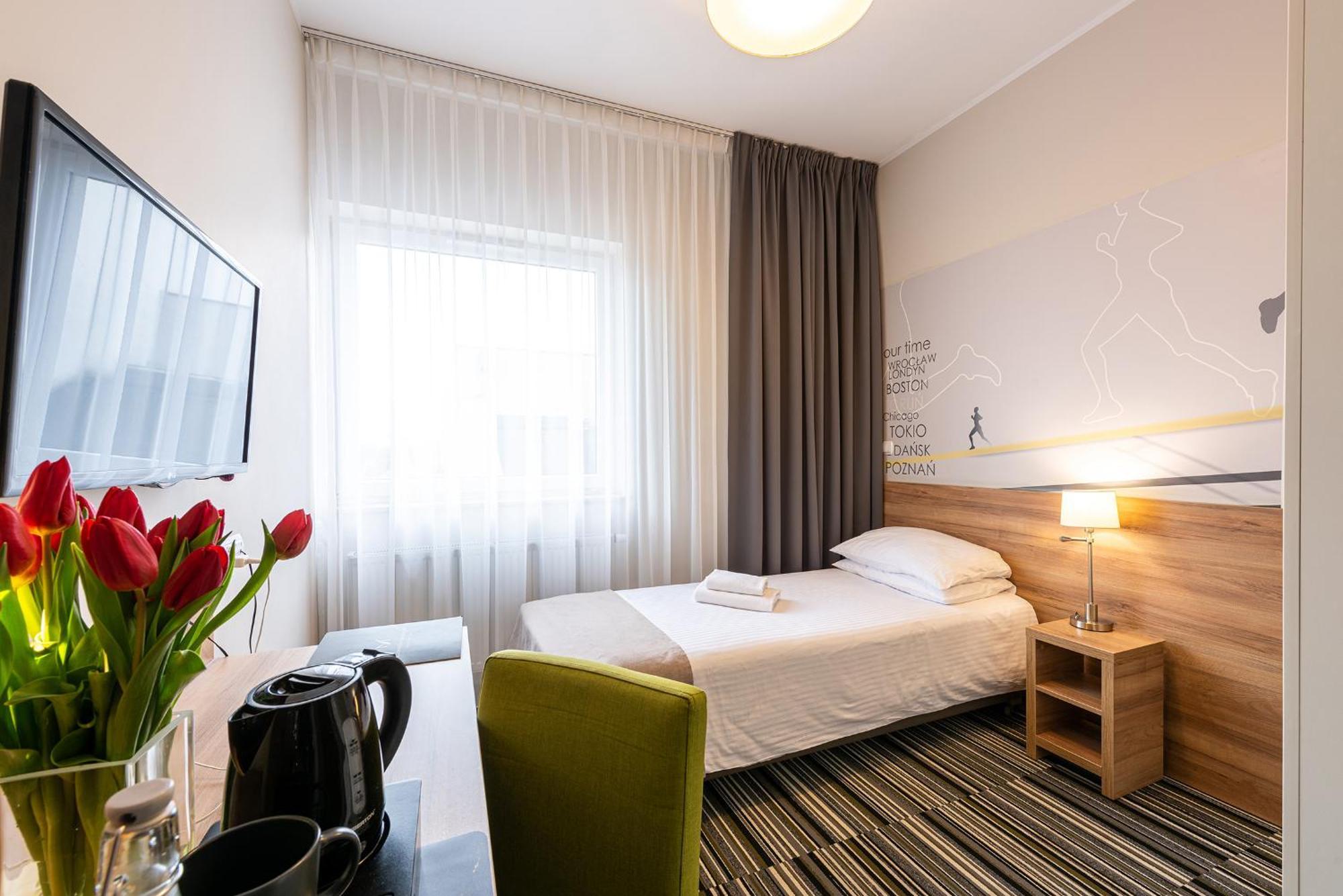 Hotel Maraton Szamotuly Luaran gambar