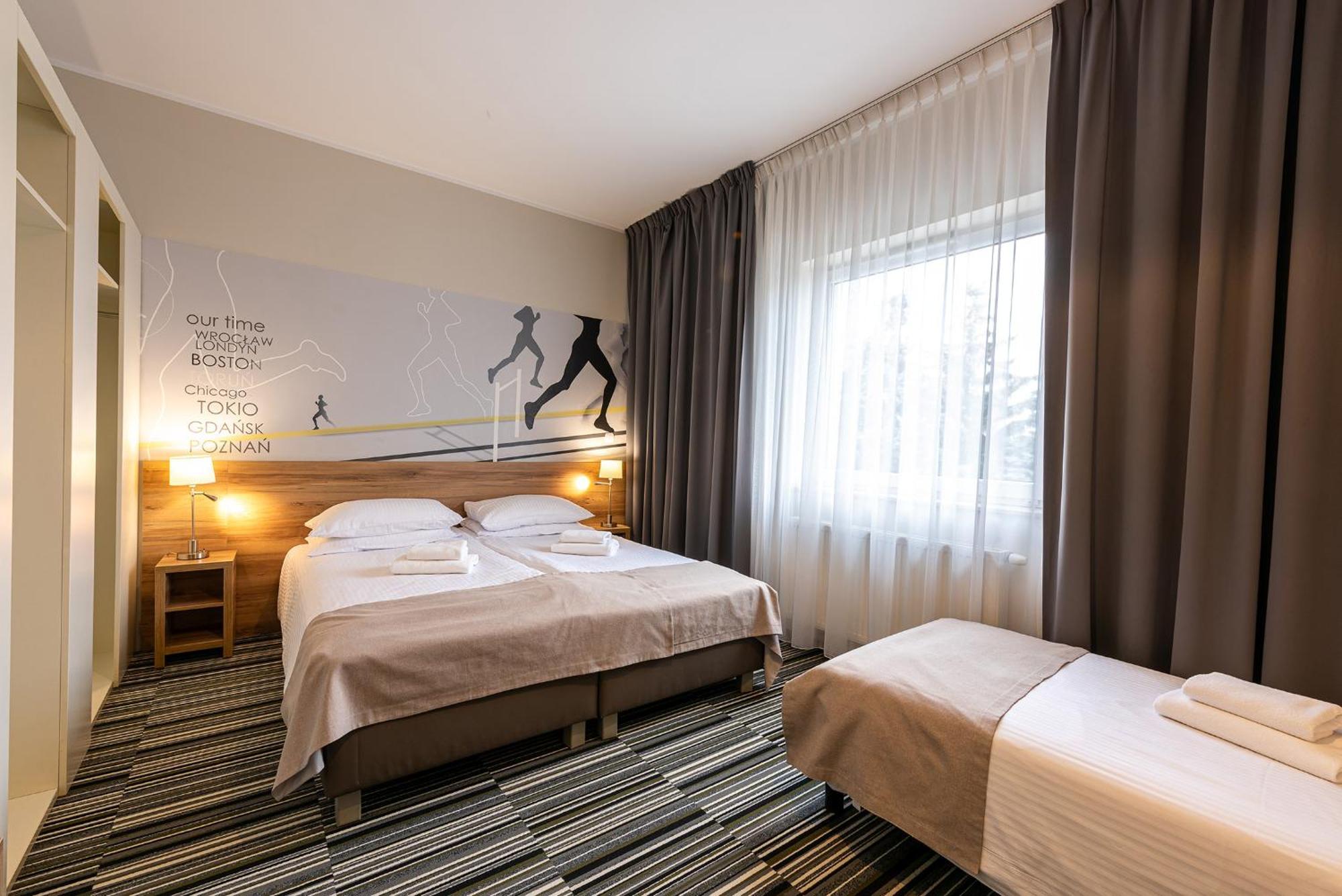 Hotel Maraton Szamotuly Luaran gambar